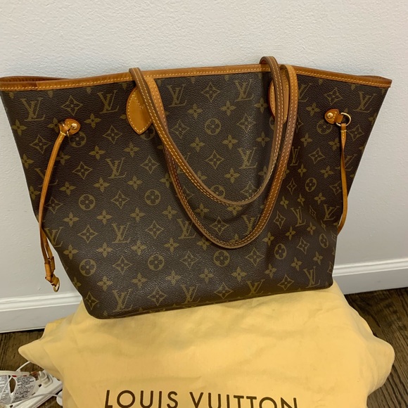Louis Vuitton Handbags - Louis Vuitton vintage never full tote